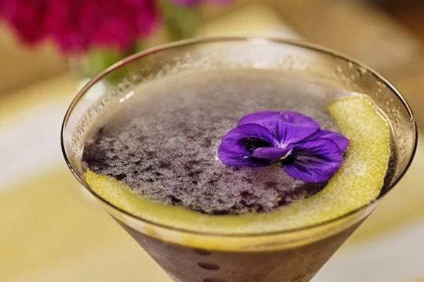 Viola Royal Spritz